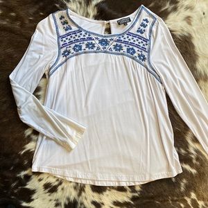 Papermoon white embroidered with blue blouse size small-stitch fix boho